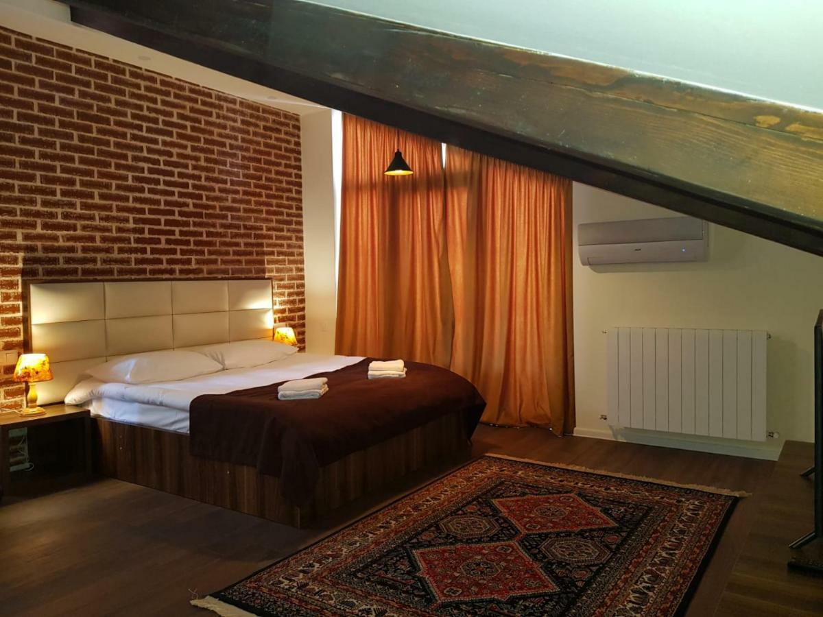 Apart Hotel Avlabari Yard 트빌리시 외부 사진